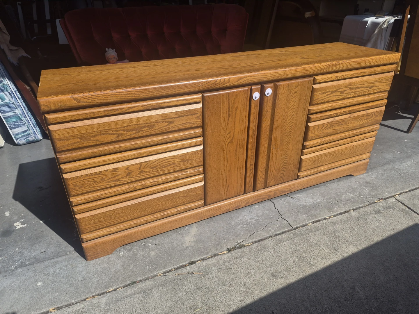 Oak Dresser with Drawers and Cabinet Doors - photo 5