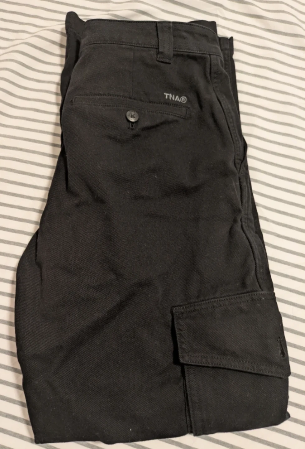 TNA wide leg cargo pants (black, size 6) - photo 4