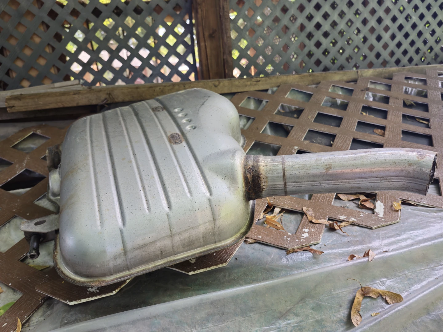 Audi A4 2017 Used Muffler for Sale - photo 4