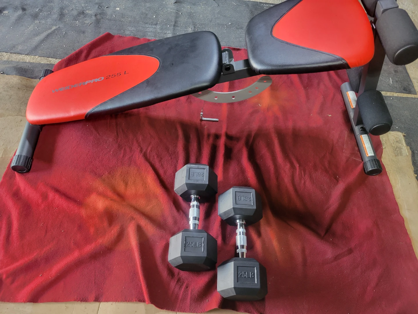 WEIDER PRO WITH SETS OF 25LB RUBBER COATED HEXHEAD DUMBBELLS