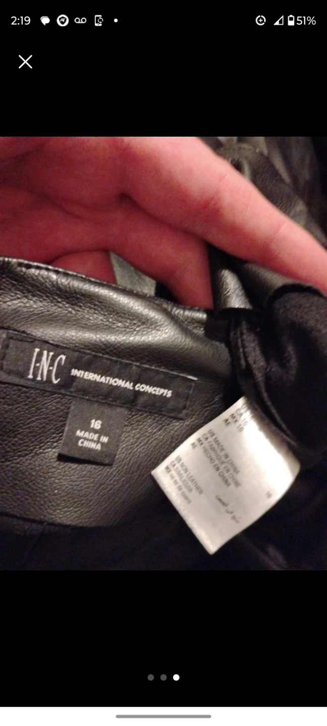 INC International Concepts Black Faux leather skirt. - photo 3