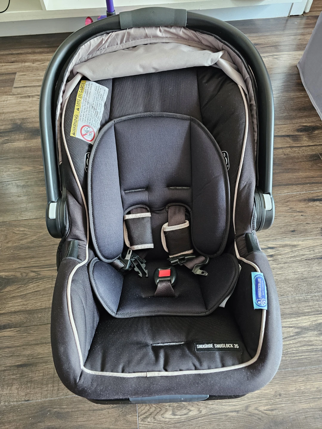 Graco SnugRide SnugLock 35 Infant Car Seat with Base 0-2 years - photo 2