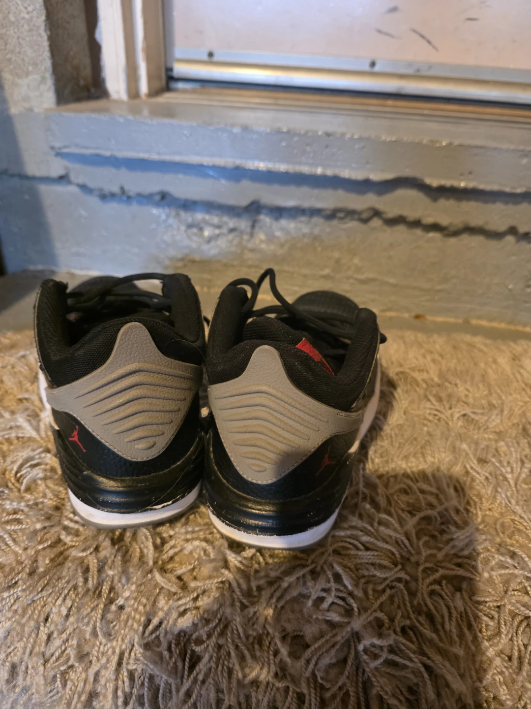 Jordan Sneakers Size 4