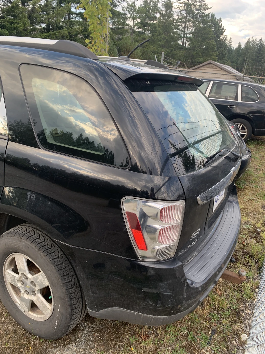 Black Chevrolet Equinox SUV - photo 2