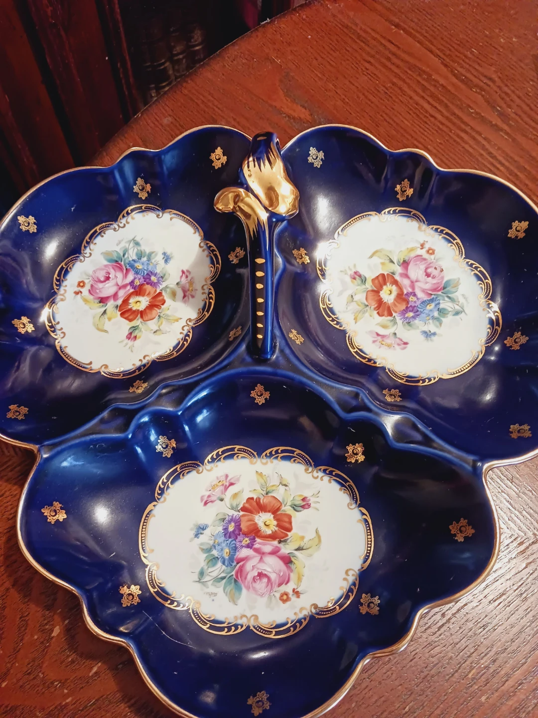 Gorgeous large porcelain divided serving dish with floral design - photo 2