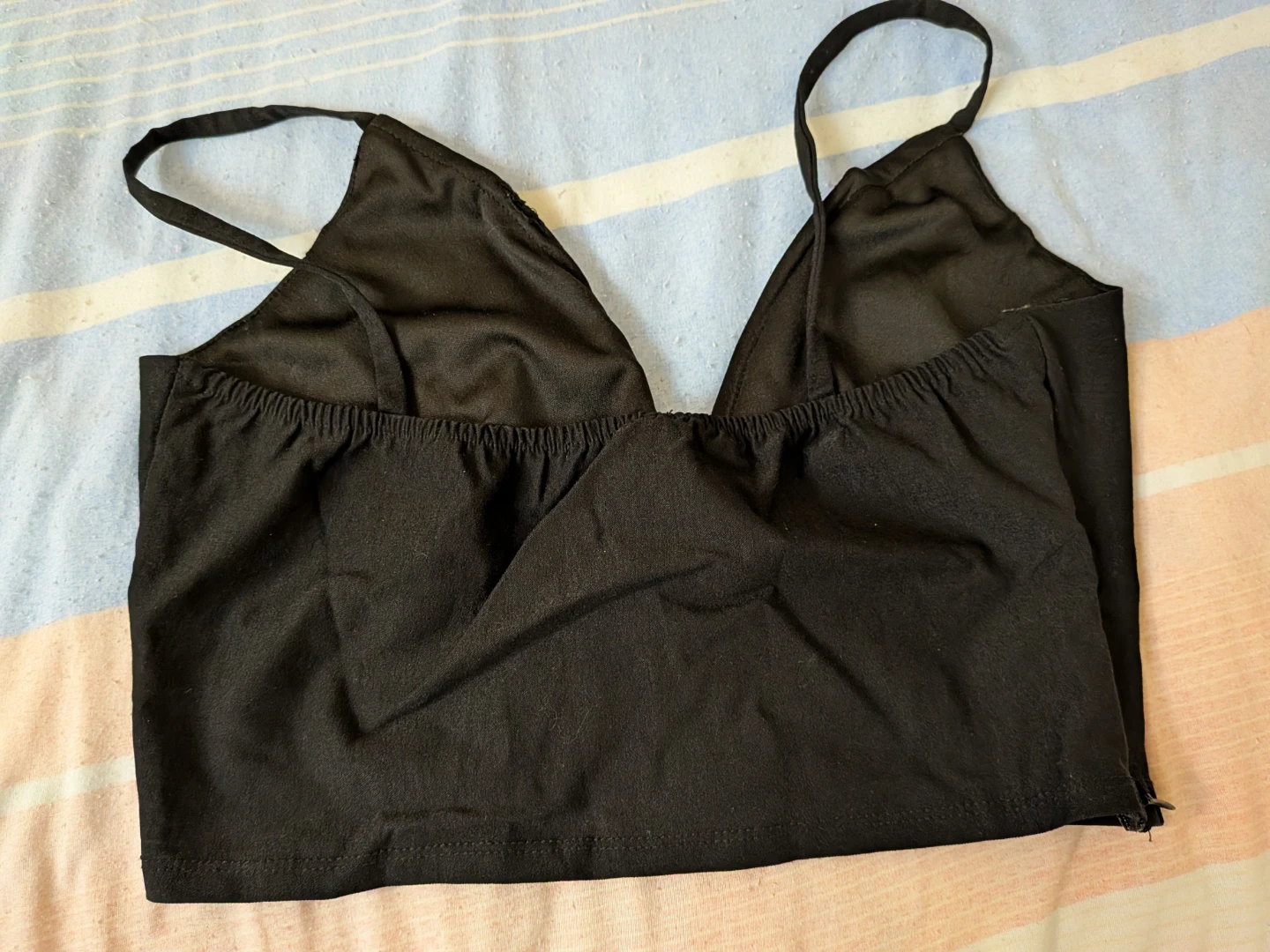 Black V-Neck Crop Top - photo 3