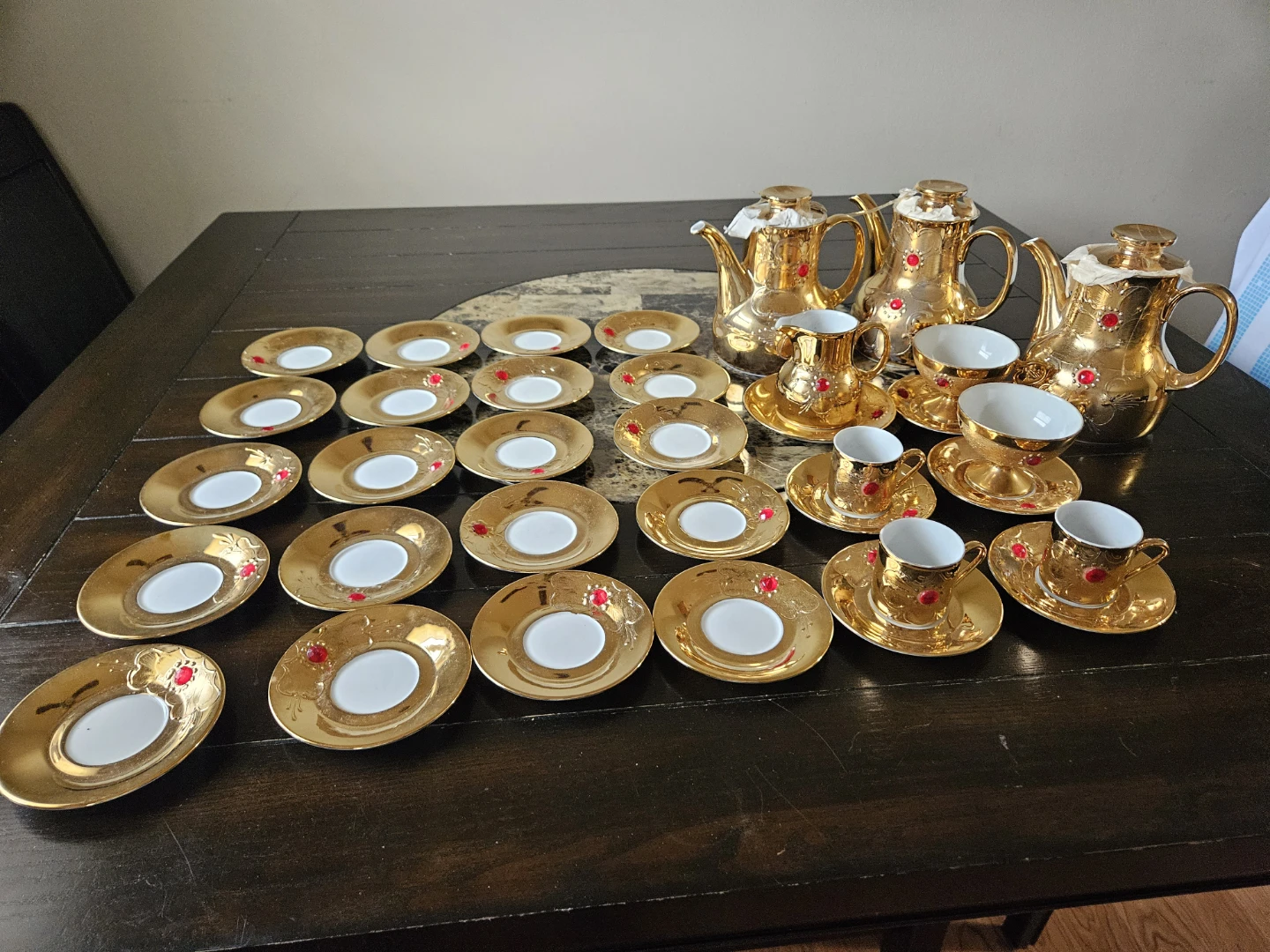vintage Flores Bavaria gold-plated porcelain demitasse coffee..