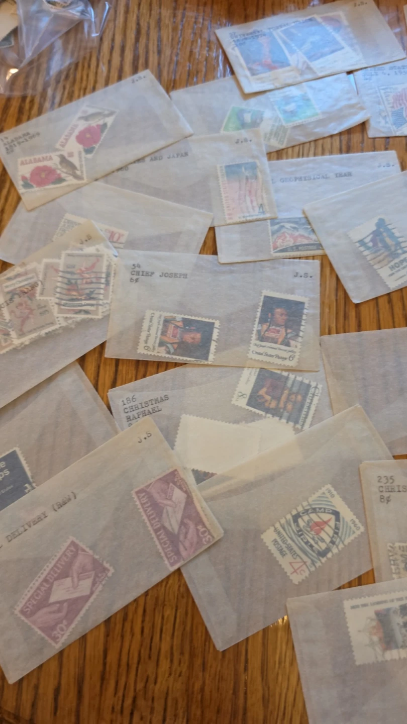 Collection of Assorted United States Stamps