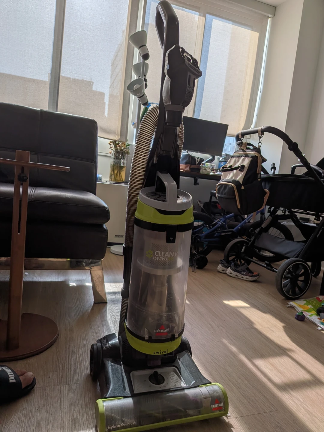Bissell CleanView Swivel Pet Upright Vacuum - photo 2