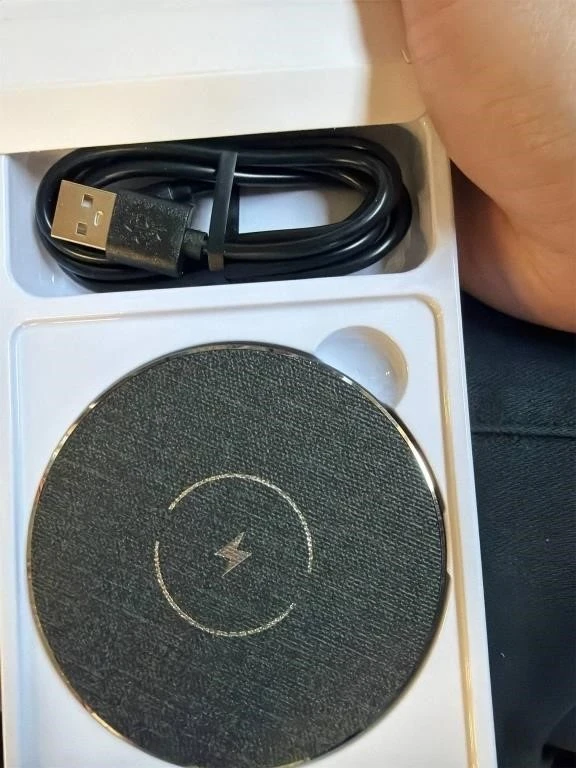 Wireless Charger 30W, 30W Fast Wireless Charging Pad - photo 3