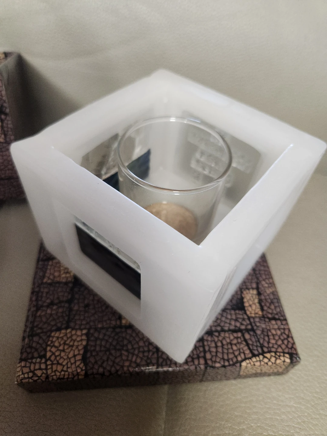 Decorative Candle Holder with Scented Candle