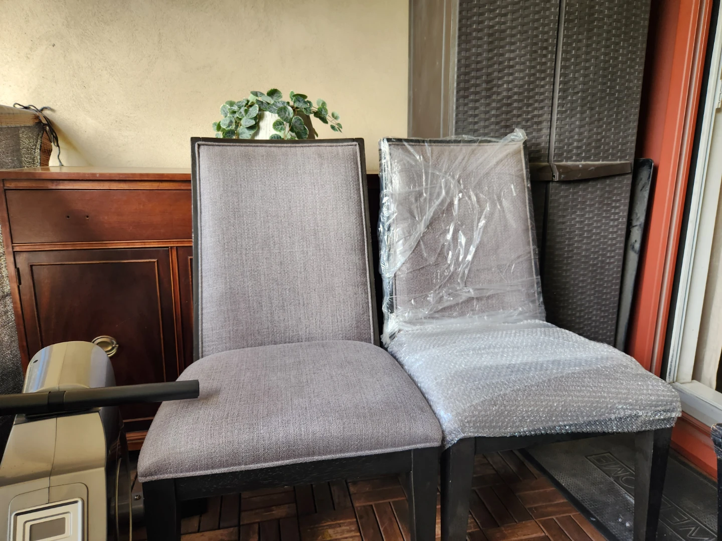 Set of 3 Dining Chairs