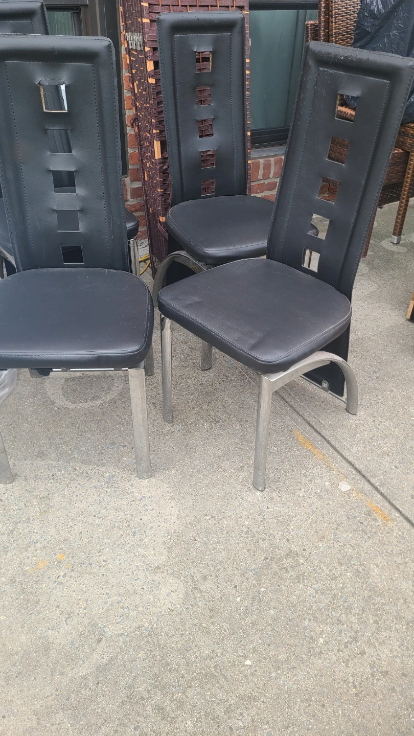 Set of 4 Black Dining Chairs with Silver Legs