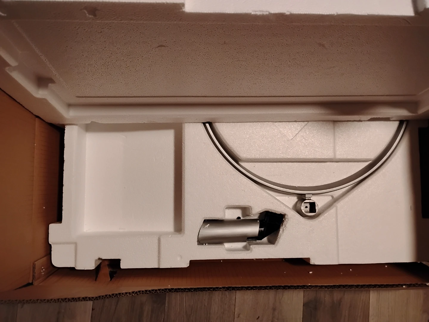 LG 29" IPS HDR Monitor - photo 3