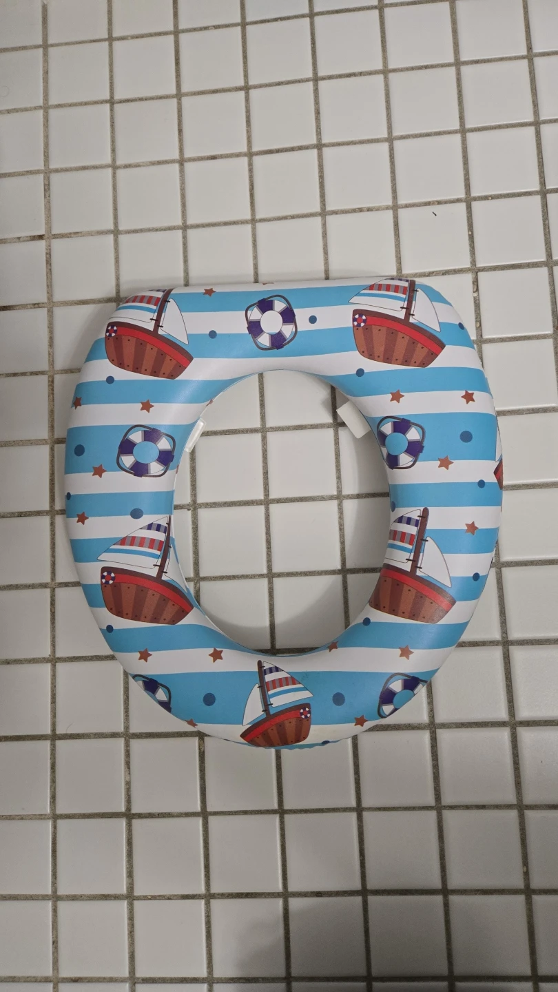Kids Toilet Seat Cover with Boat Design - photo 3