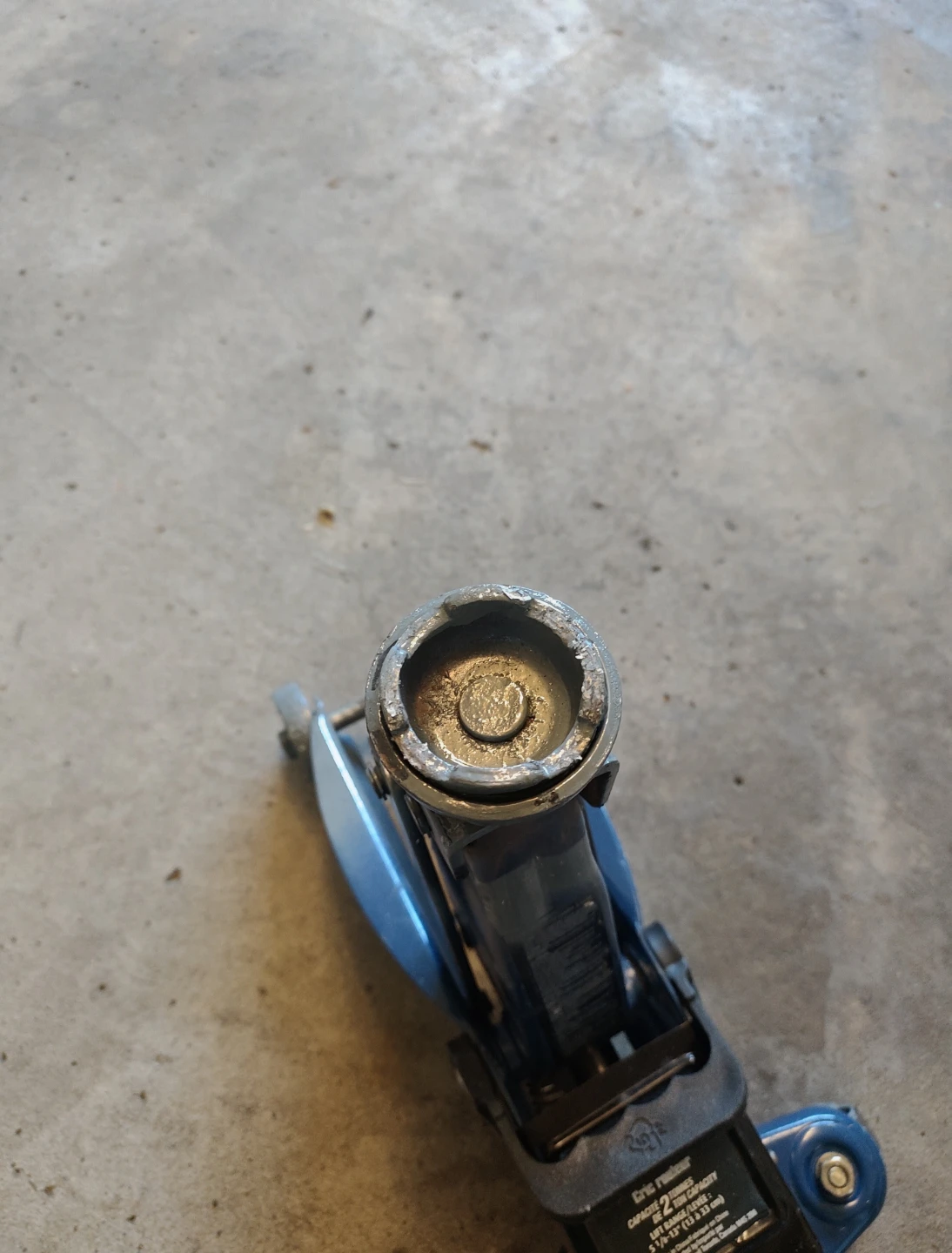 Certified Trolley Jack - 2 Ton Capacity - photo 4
