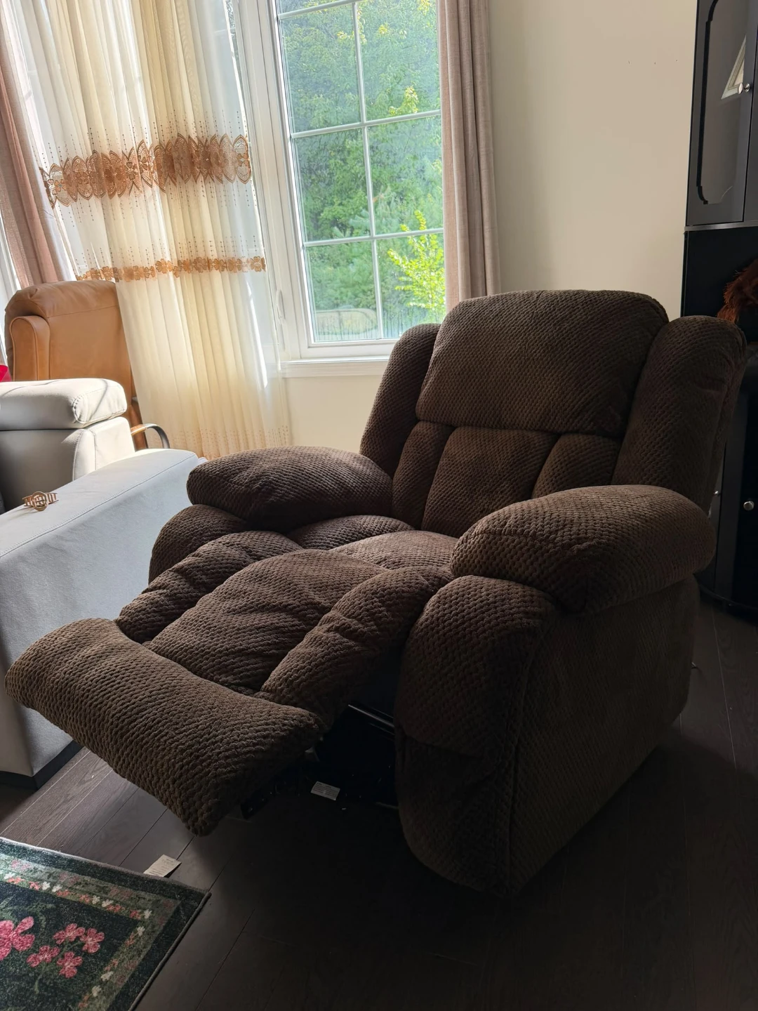 Brown Recliner Chair with Heat and Massage - photo 3