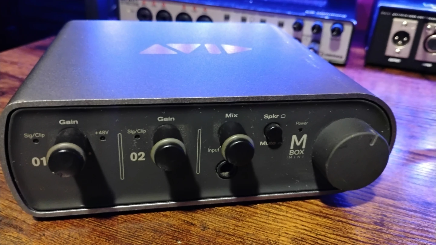 Avid Mbox Mini Audio Interface - photo 2