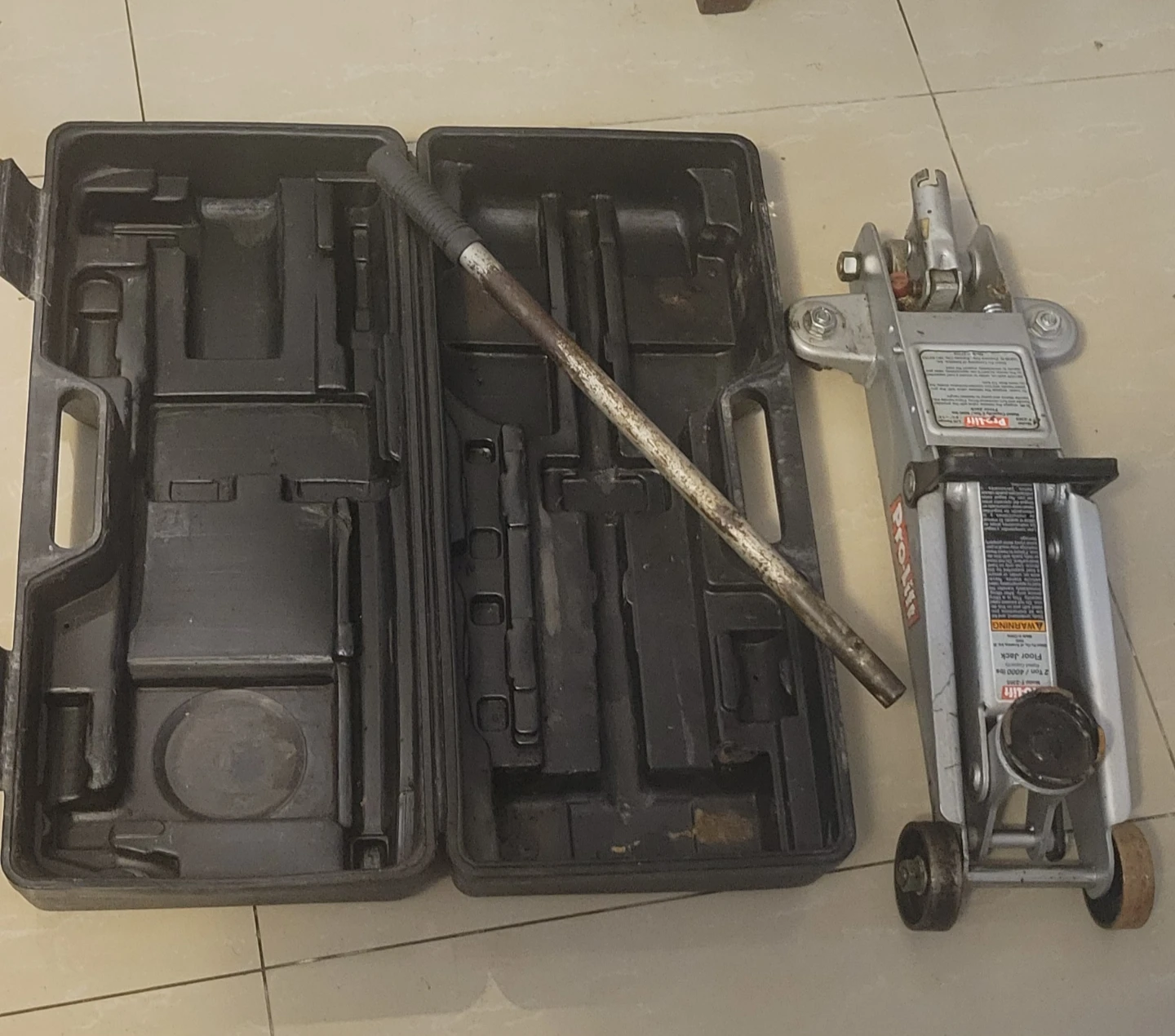 Pro-Lift 2 Ton Floor Jack - photo 2