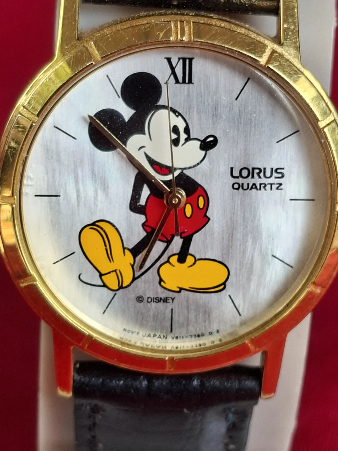 Lorus Disney Mickey Mouse Quartz Watch - photo 2