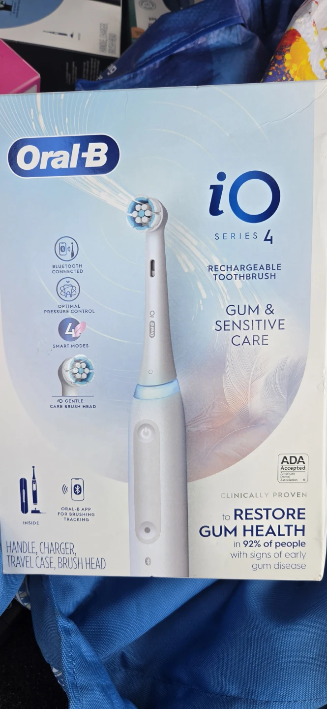 Oral-B iO Series 4 Rechargeable Toothbrush