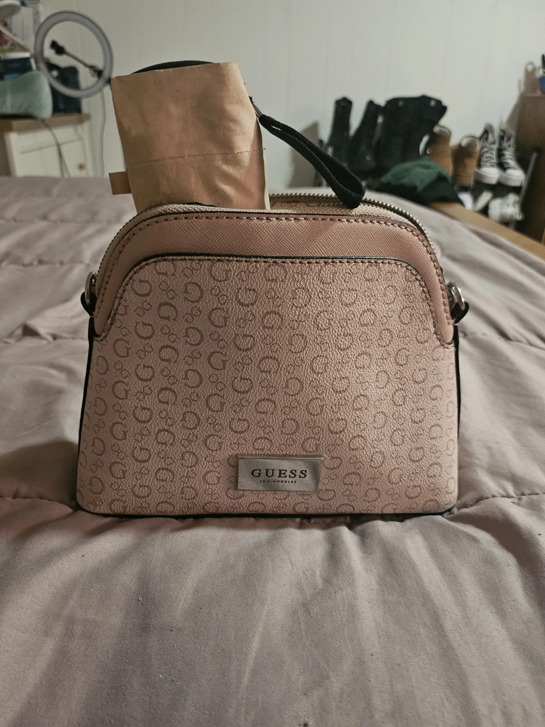 Authentic GUESS Los Angeles Pink Monogram Dome Crossbody Bag - photo 4