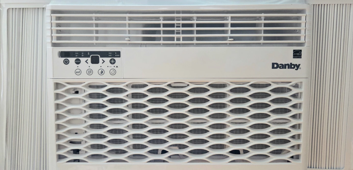 8000 BTU Danby Air Conditioner