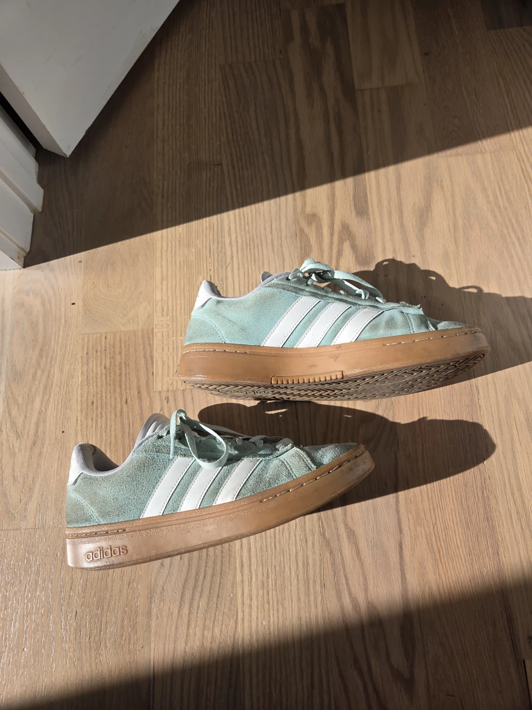 Adidas Low Top Sneakers - photo 2