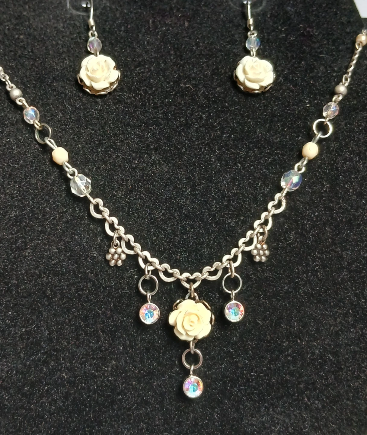 Rose Necklace and Earring Set - photo 4
