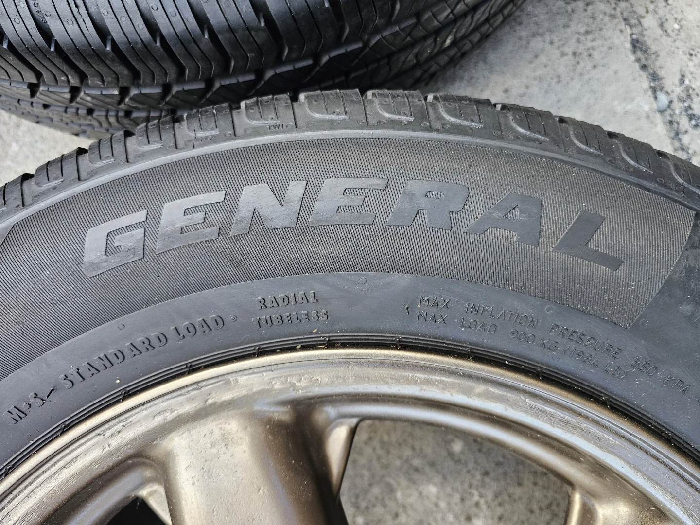 DODGE GRAND CARAVAN ALL SEASON TIRES ON ALLOY RIMS 235/65 R17 - photo 5