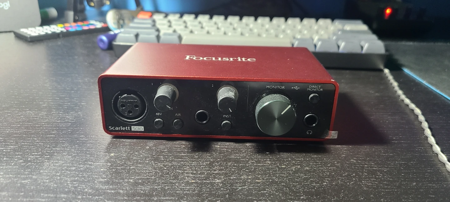 Focusrite Scarlett Solo Audio Interface - photo 3