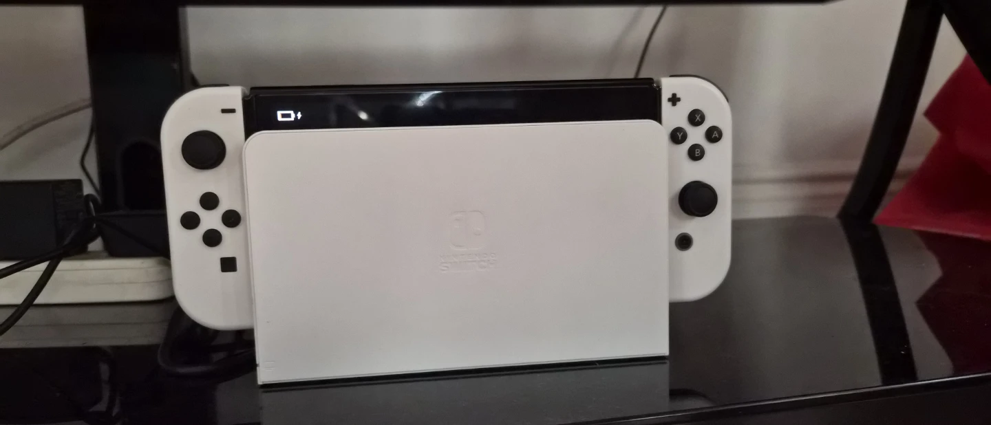 NINTENDO SWITCH OLED - photo 3