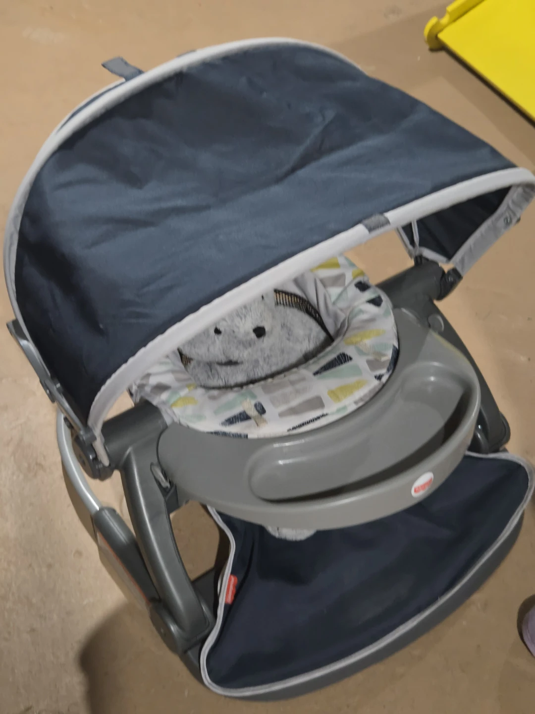 Fisher-Price Portable Baby Booster Seat with Tray