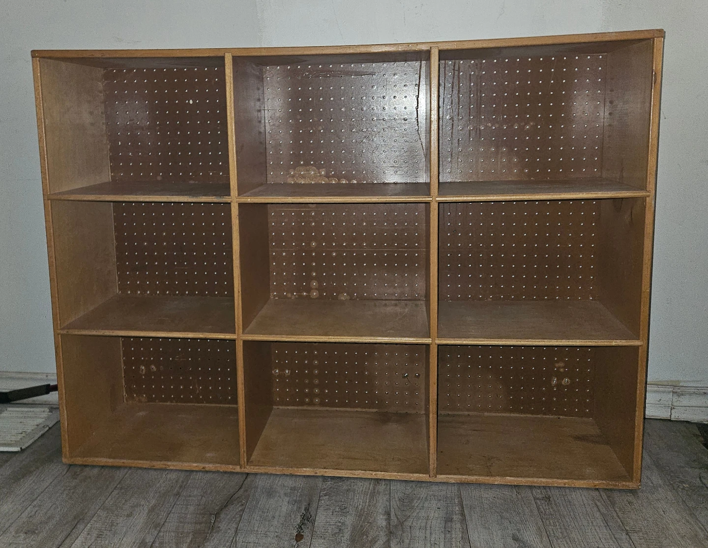 Wooden Cubby Shelf Organizer - photo 2