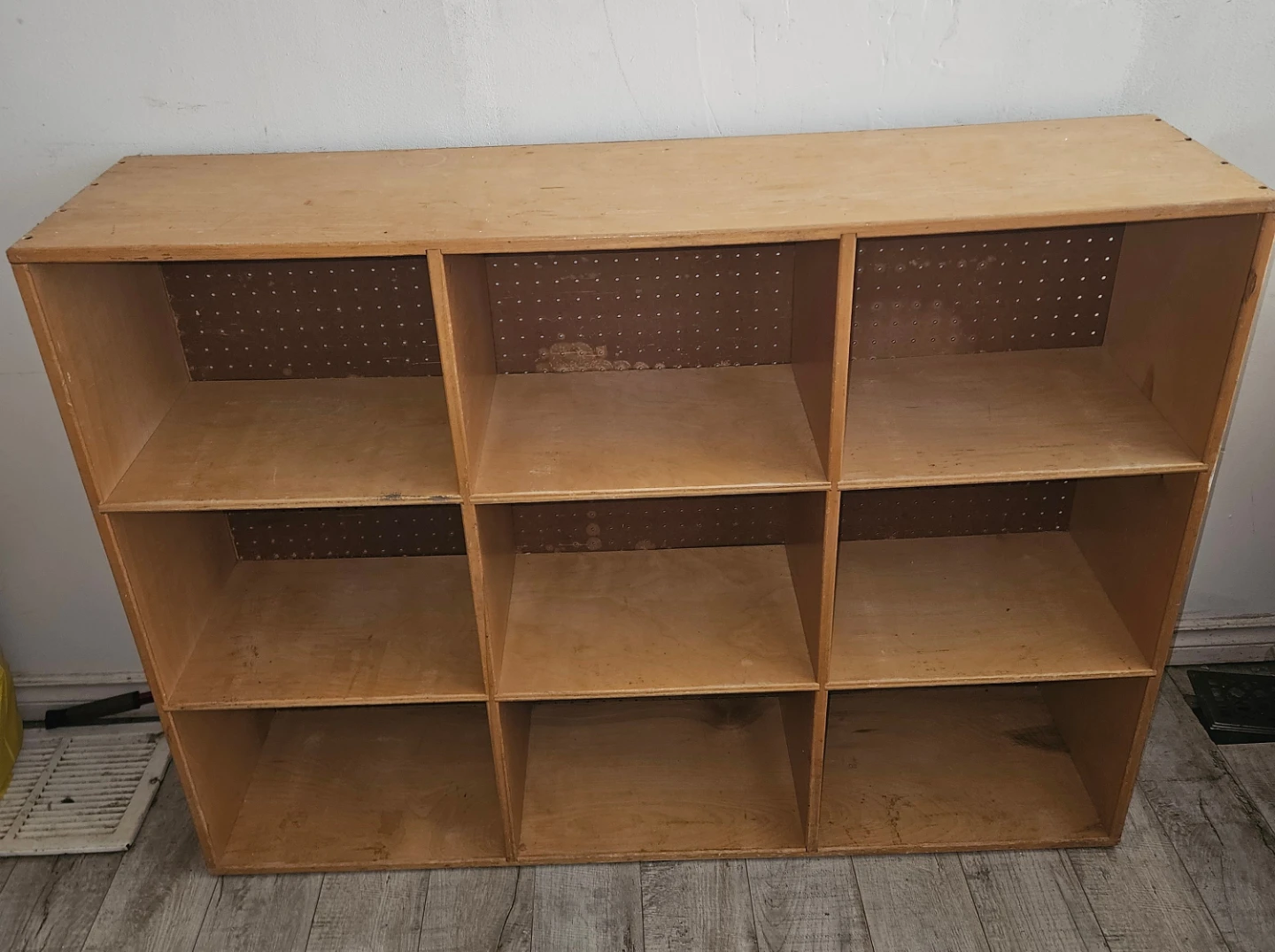 Wooden Cubby Shelf Organizer - photo 3