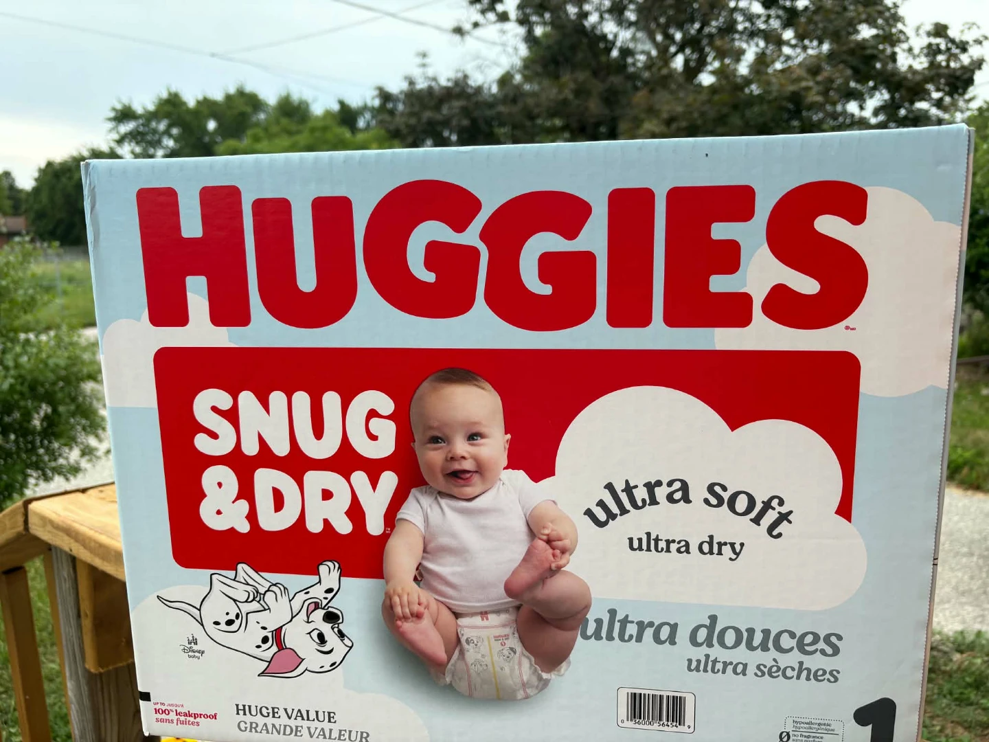 Huggies Snug & Dry Diapers Size 1 (208 Count)