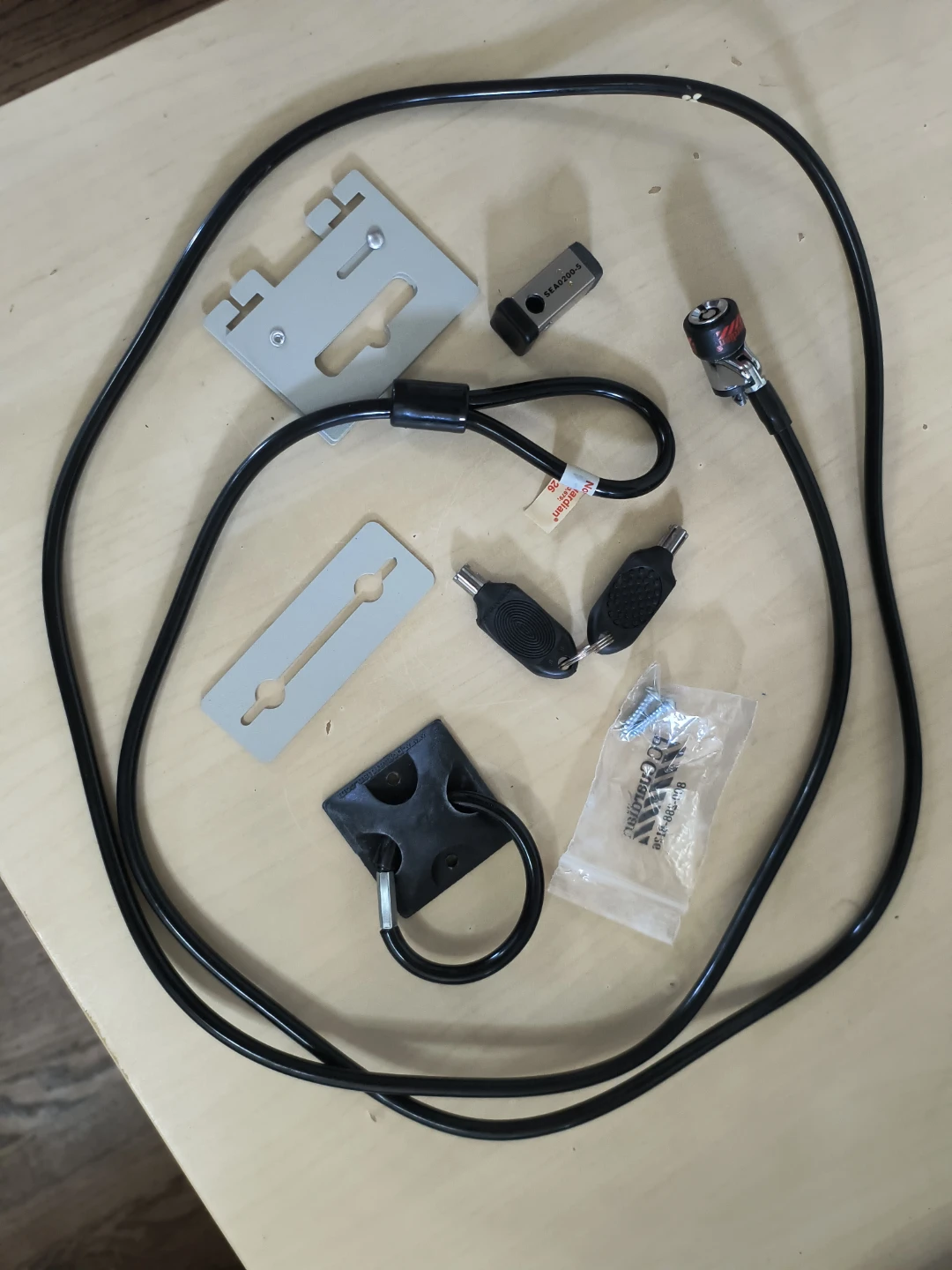 Security Cable Lock with Keys and Mounts - photo 2