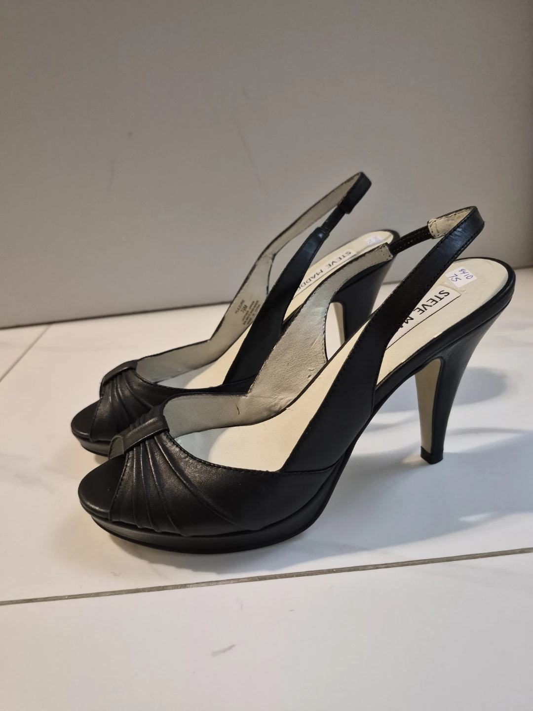 Steve Madden Black Leather Peep-Toe Slingback Heels - photo 2