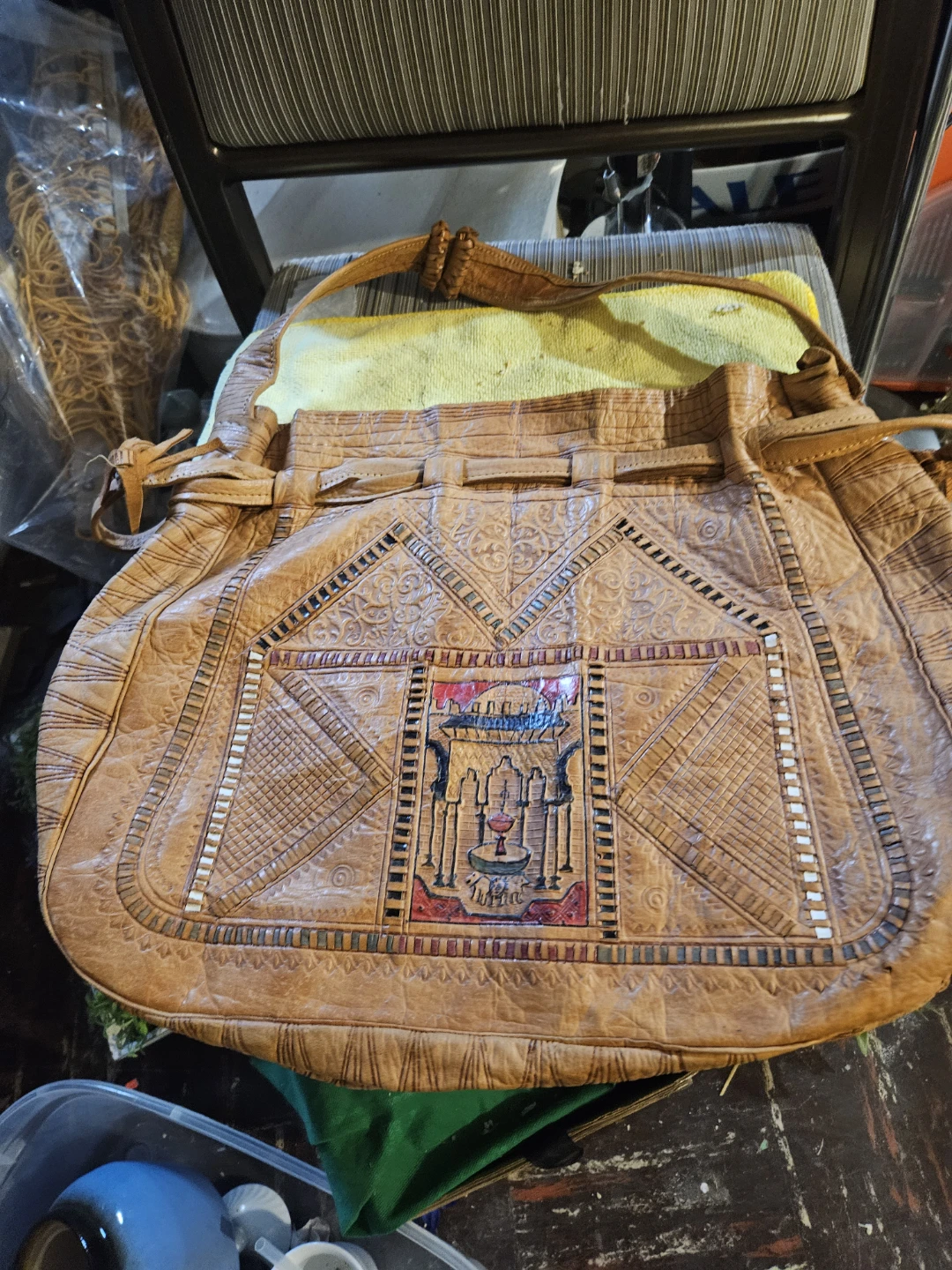 Brown Leather Hand-tooled Shoulder Bag - photo 4