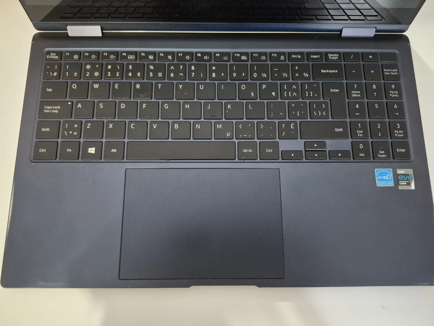 Samsung Galaxy Book Pro 360 laptop - CRACKED SCREEN - photo 3
