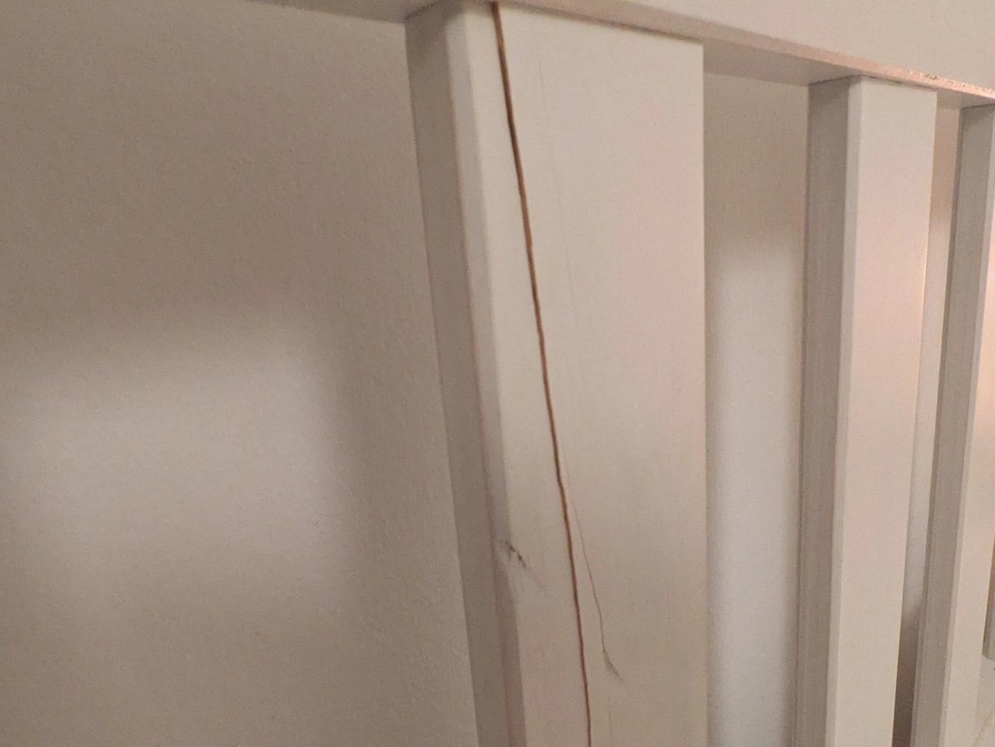 Ikea, Queen-Size, White Bedframe & Two Night stands, HEMNES - photo 4