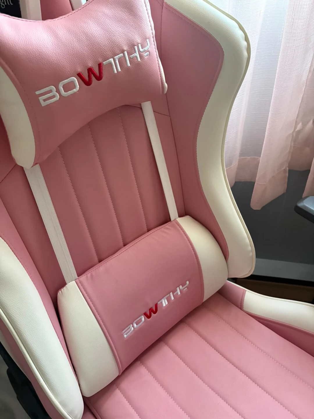 Bowthy Pink Gaming Chair - photo 2