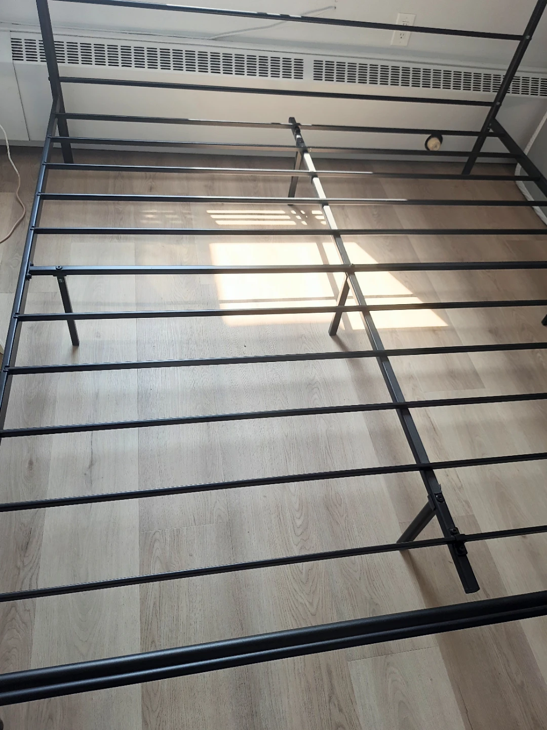 Black Metal Bed Frame - King size - photo 2