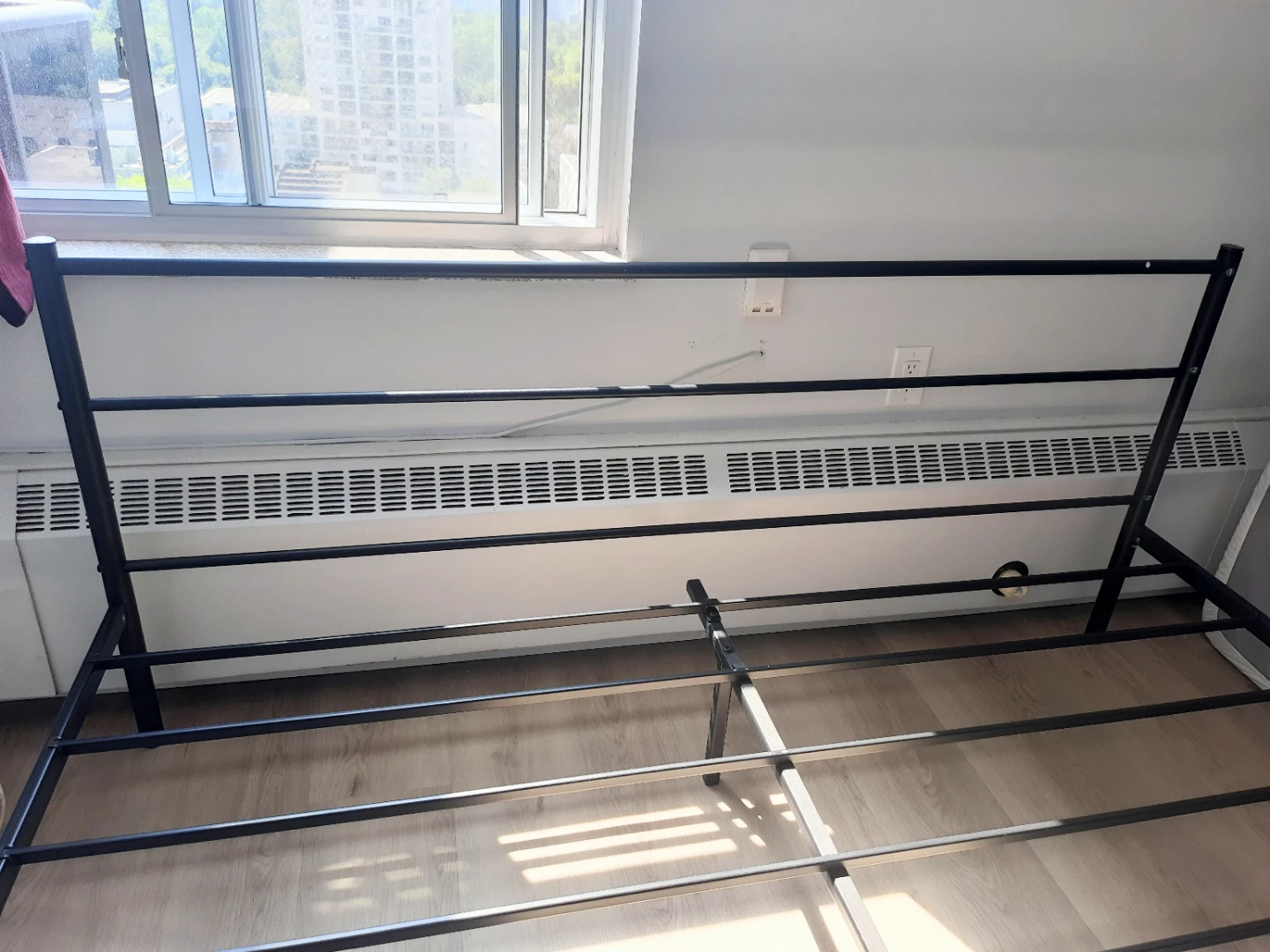 Black Metal Bed Frame - King size - photo 3
