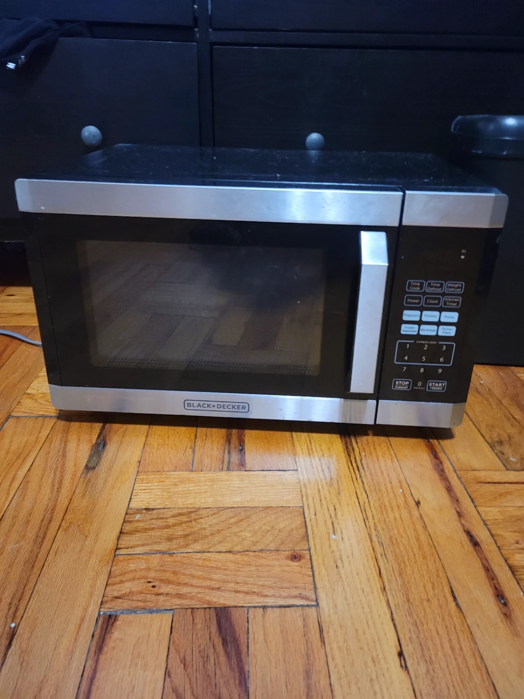 BLACK+DECKER Microwave - photo 2