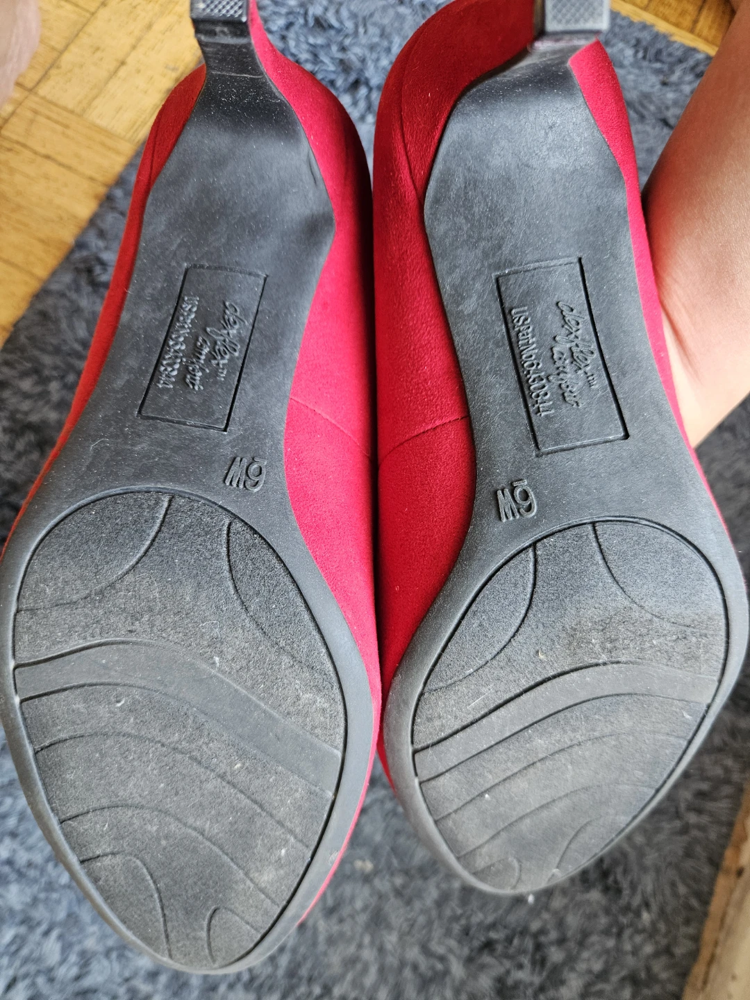 Red Comfort Heels Size 6W - photo 4