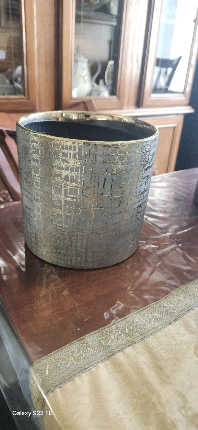 Decorative Planter Pot