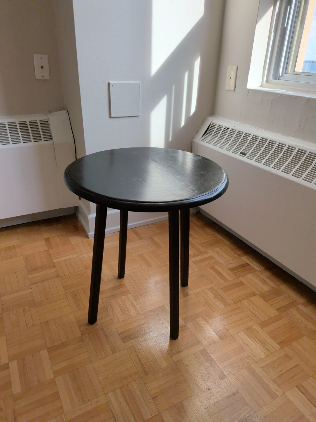 Round Wooden Side Table - Black