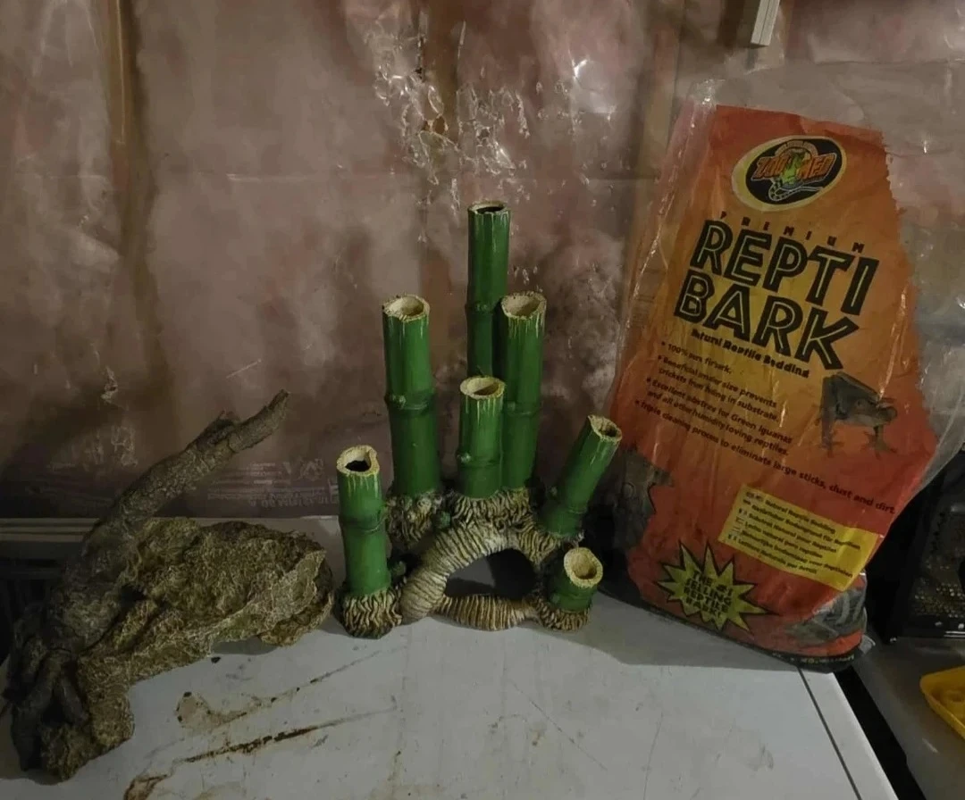 Zilla Terrarium with Accessories - photo 5