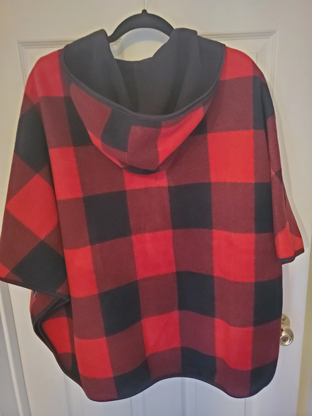 Marina Luna Buffalo Plaid Hooded Poncho - photo 5